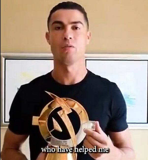 Ronaldo có thêm danh hiệu