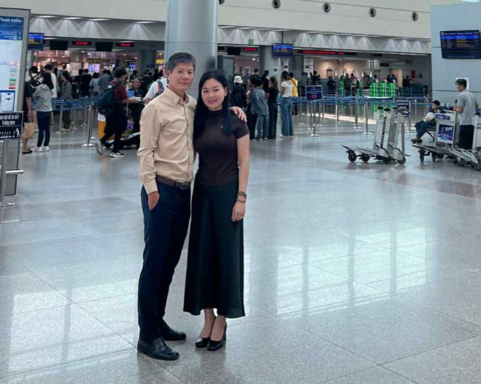 Vẻ tự hào ánh lên trong đôi mắt của cựu tuyển thủ, người từng mang về cho bóng đá Việt Nam những bàn thắng để đời.