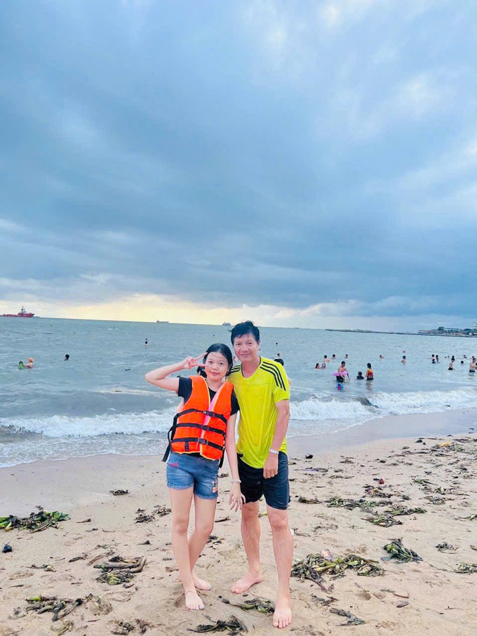 Huỳnh Quốc Cường được được HLV Weigang gọi lên ĐTQG vào năm 1995, sau trận đấu đầu tiên ở giải VĐQG của anh trong đội hình chính thức của Đồng Tháp gặp SLNA trên sân Vinh.