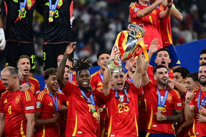 Tây Ban Nha là ĐKVĐ EURO và cũng là ứng viên số 1 vô địch World Cup 2026