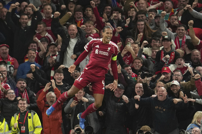 Liverpool: Quên ‘Fergie Time’, giờ là thời của ‘Arne Time’