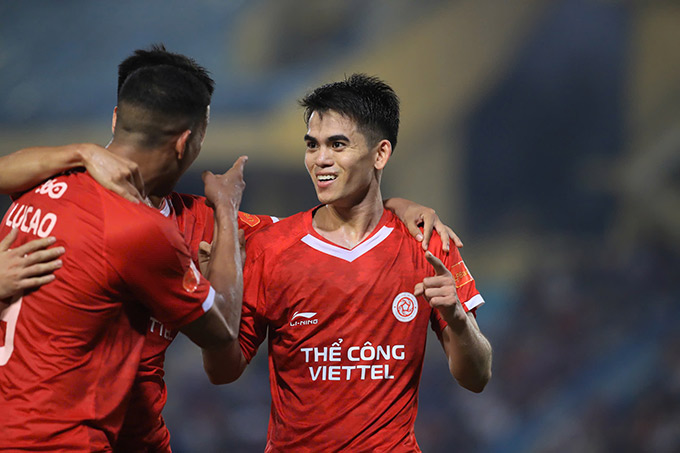 Văn Khang gỡ hoà - Ảnh: Minh Tuấn 