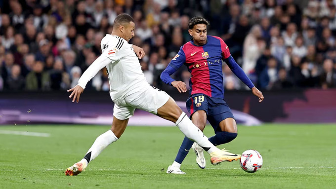 Barca đang có lượng cầu thủ nội dồi dào, khác hẳn Real Madrid