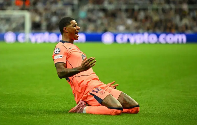Rashford tỏa sáng với cú đúp vào lưới Newcastle tại Champions League