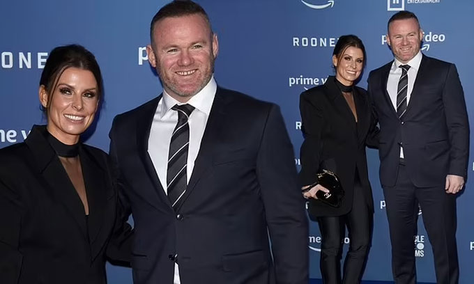  Rooney được vợ giúp thoát khỏi chứng nghiện rượu
