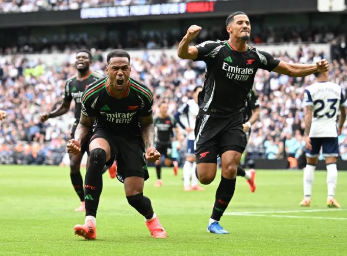 Saliba rất thân thiết với Gabriel 