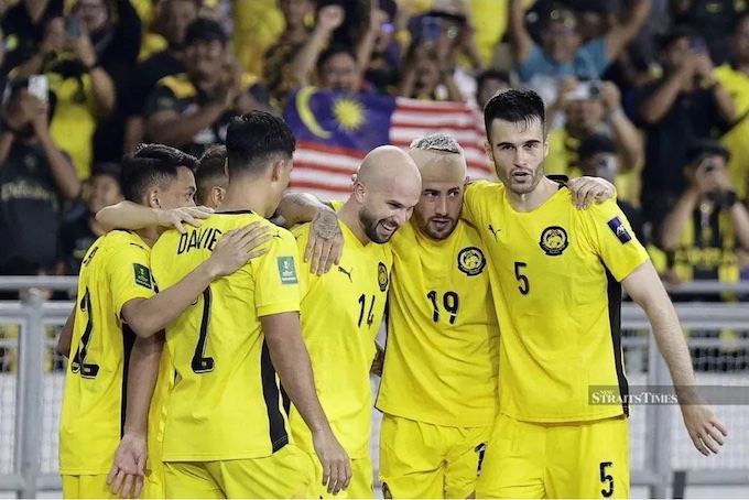 ĐT Malaysia đã nhập tích cầu thủ bất hợp pháp. Ảnh: CTV