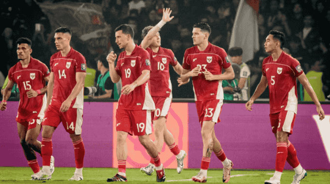 Các cầu thủ nhập tịch khoác áo tuyển Indonesia thi đấu tại vòng loại World Cup.
