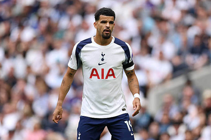 Lần gần nhất Solanke ra sân là trận gặp Man City hồi tháng 8