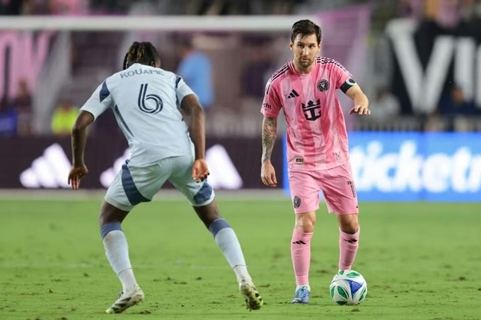 Messi đã có trận đấu mờ nhạt