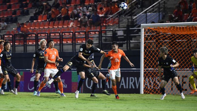 Gamba Osaka (áo đen) đã thắng Ratchaburi 2-0. Ảnh: AFC