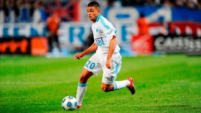 Hatem Ben Arfa và Gael Kakuta là hai cầu thủ rê bóng xuất sắc nhất trong mắt Hazard 