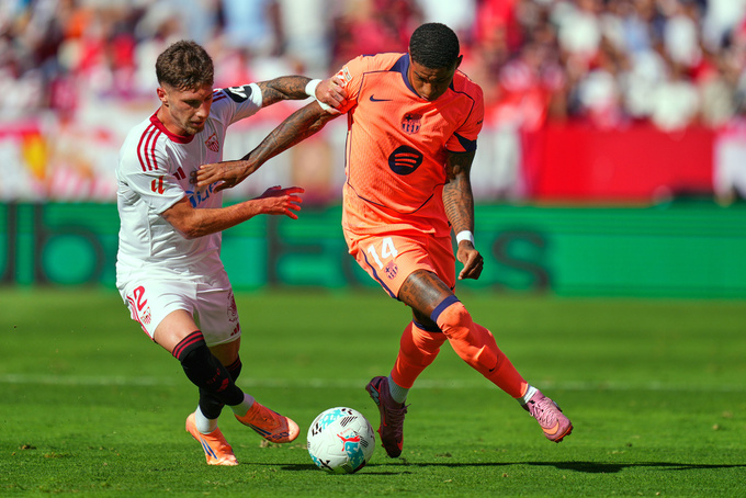 Rashford khiến các hậu vệ của Sevilla phải hoạt động vất vả