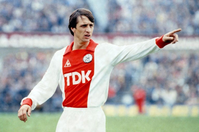 Cruyff là huyền thoại bất tử của làng túc cầu