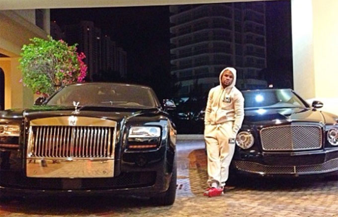 Choáng ngợp trước dàn siêu xe của Floyd Mayweather