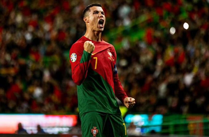 Ronaldo vẫn muốn cống hiến trong màu áo ĐT Bồ Đào Nha