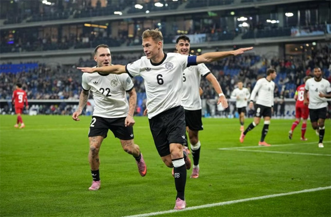 Đội trưởng Joshua Kimmich lập cú đúp bàn thắng