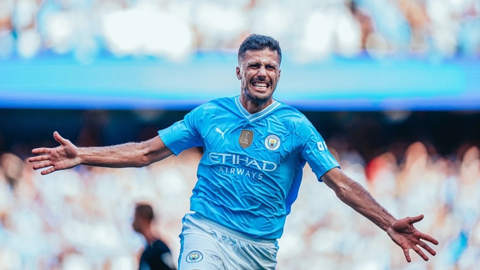 Man City đang phụ thuộc vào phong độ của Rodri.
