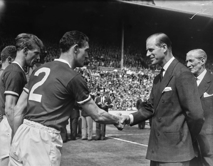Bill Foulkes  (số 2) được đánh giá là trung vệ hay nhất lịch sử MU