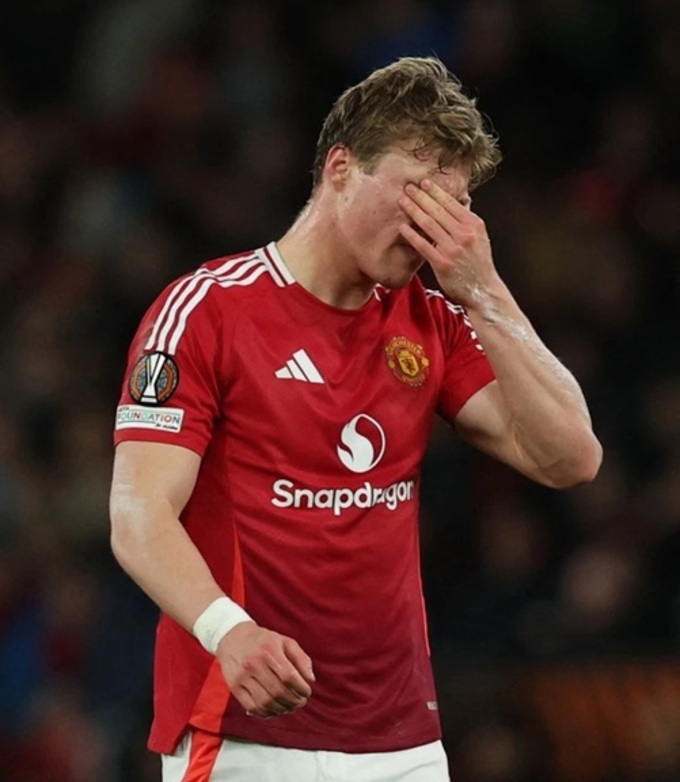 Hojlund xuống dốc ở MU...