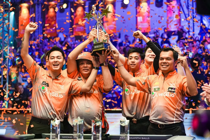 Hoàng Sao và team châu Á giành chức vô địch Reyes Cup, hạ team Thế giới