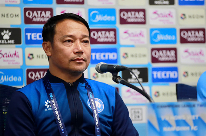 HLV Vũ Hồng Việt hạ quyết tâm gây bất ngờ trước Gamba Osaka ngay trên sân khách 