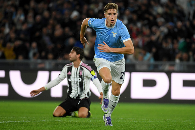 Lazio khiến Juventus thua trận thứ 3 liên tiếp