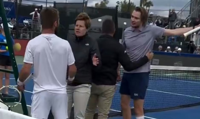 Bê bối tại Paris Masters: Hai tay vợt hẹn đánh nhau