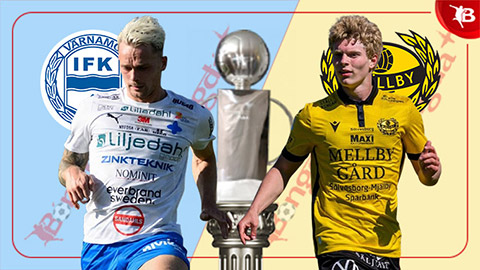 Yosh xotinning osilib qolgan kokraklari