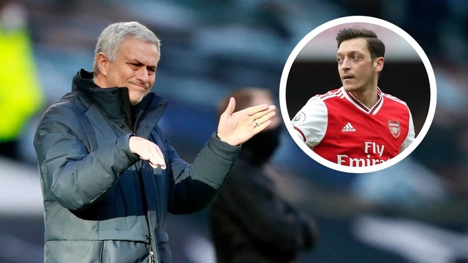 Ozil gắn bó với HLV Mourinho 3 năm ở Real Madrid trước khi gia nhập Arsenal