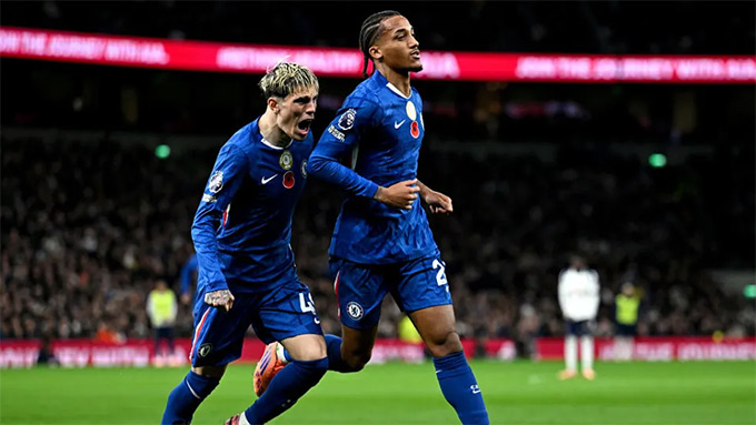 Joao Pedro ghi bàn duy nhất trong trận derby thành London