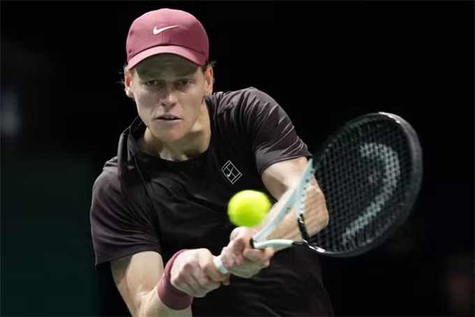 Jannik Sinner đã vào chung kết Paris Masters 2025 