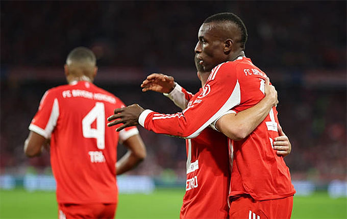 Bayern vừa đè bẹp Leverkusen 3 bàn không gỡ