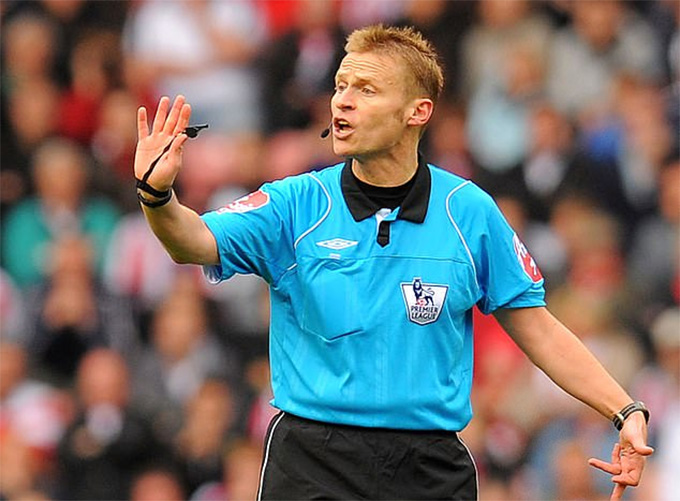 Chỉ 1 tuần sau, Jones bị giáng xuống hạng Nhất Anh