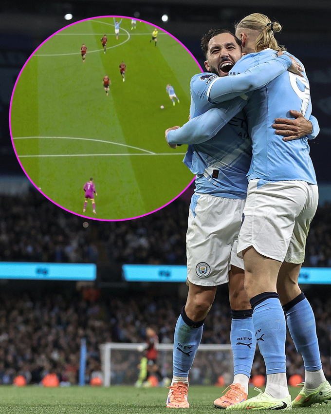 Cherki ăn mừng ngay khi Haaland chỉ mới vung chân sút