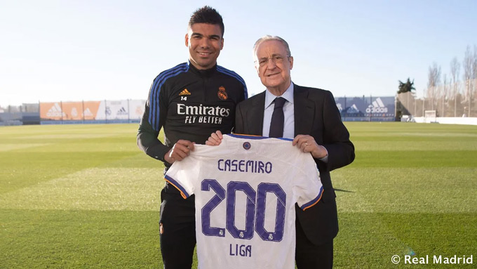 Theo thời gian, Real Madrid đã ngừng chiêu mộ những ngôi sao tấn công đắt đỏ để chuyển hướng sang các cầu thủ phòng ngự cũng như phát triển học viện trẻ