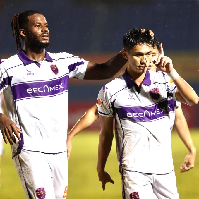 Becamex TP.HCM thắng ngược - Ảnh: Quốc An 