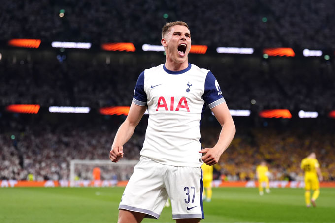 Van de Ven đang là chân sút số 1 của Tottenham mùa này