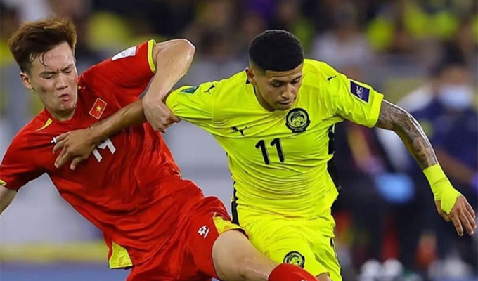 Machuca vào sân ở 17 phút cuối trận Malaysia thắng Việt Nam 4-0 