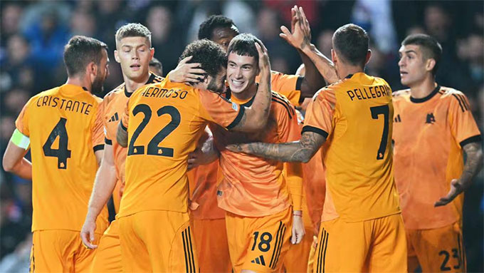 Roma kiếm trọn 3 điểm ngay trên sân khách