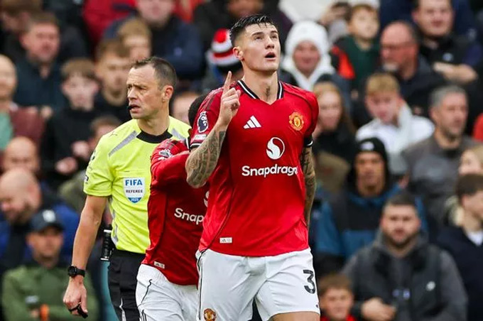 Sesko vẫn chưa chơi tốt tại MU