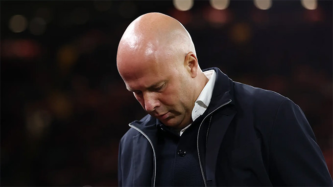 HLV Arne Slot nổi điên với tình huống Liverpool bị từ chối bàn thắng