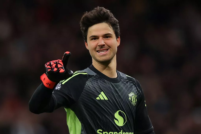 Hai phẩm chất hơn hẳn Onana của Lammens