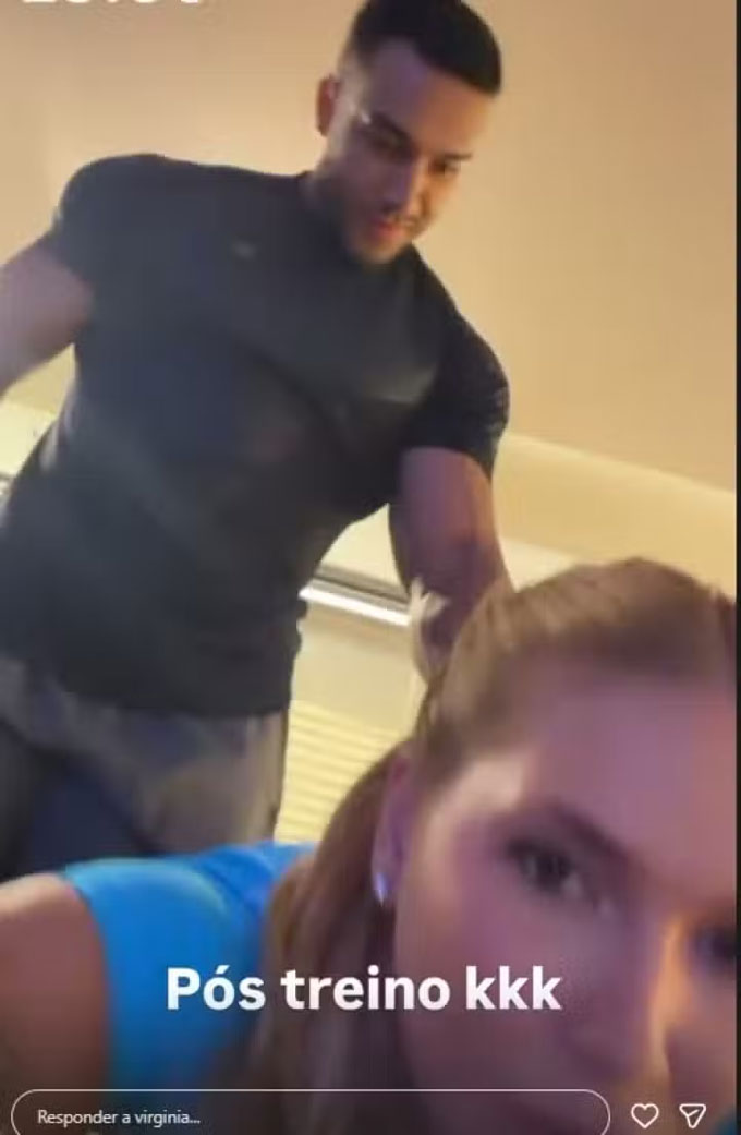 Nữ MC bốc lửa Virginia Fonseca và HLV cá nhân