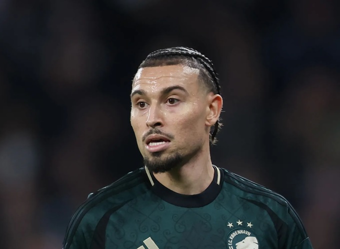 Tiền đạo cánh phải – Jordan Larsson (con trai của Henrik)