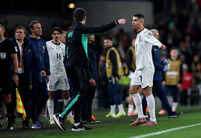 Ronaldo tố HLV đối thủ giở trò với mình