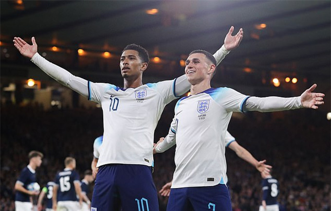 Vào sân ở hiệp 2, Bellingham và Foden đều để lại dấu ấn