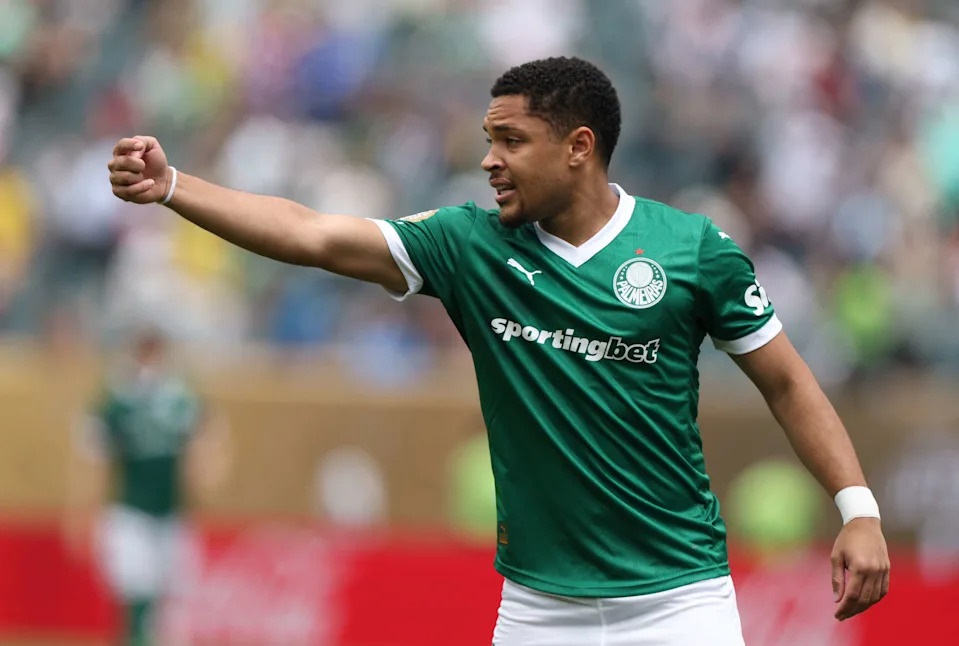 Roque ngồi ngoài dài hạn là tổn thất cho Palmeiras