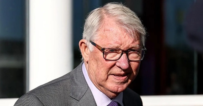 Sir Alex hiếm hoi đưa ra bình luận về đội bóng cũ