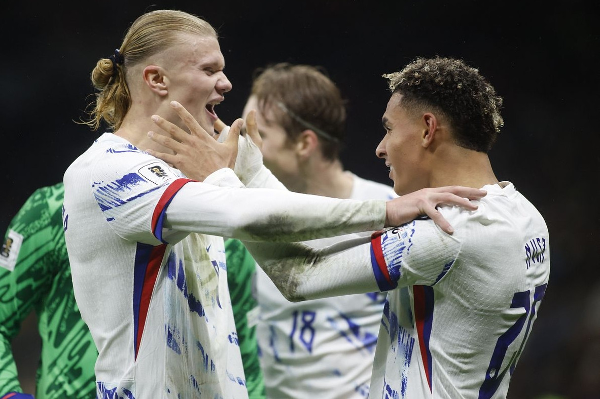 Cú đúp vào lưới ĐT Ý đã nâng tổng số bàn thắng của anh lên con số 55 chỉ trong 48 trận cho ĐTQG